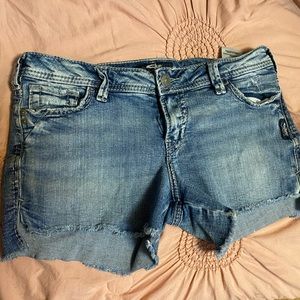 Womens Silver Jeans Tuesday Short